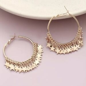 NEW Golden Seeing Stars Dainty Metal Hoop Earrings w/ Star Charms